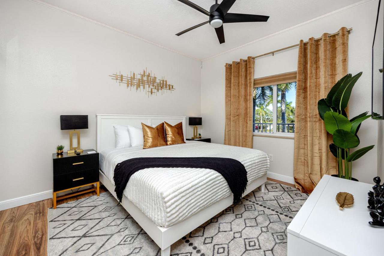 Elegant Waterfront Place For Two/Boca Ciega Resort San Petersburgo Exterior foto