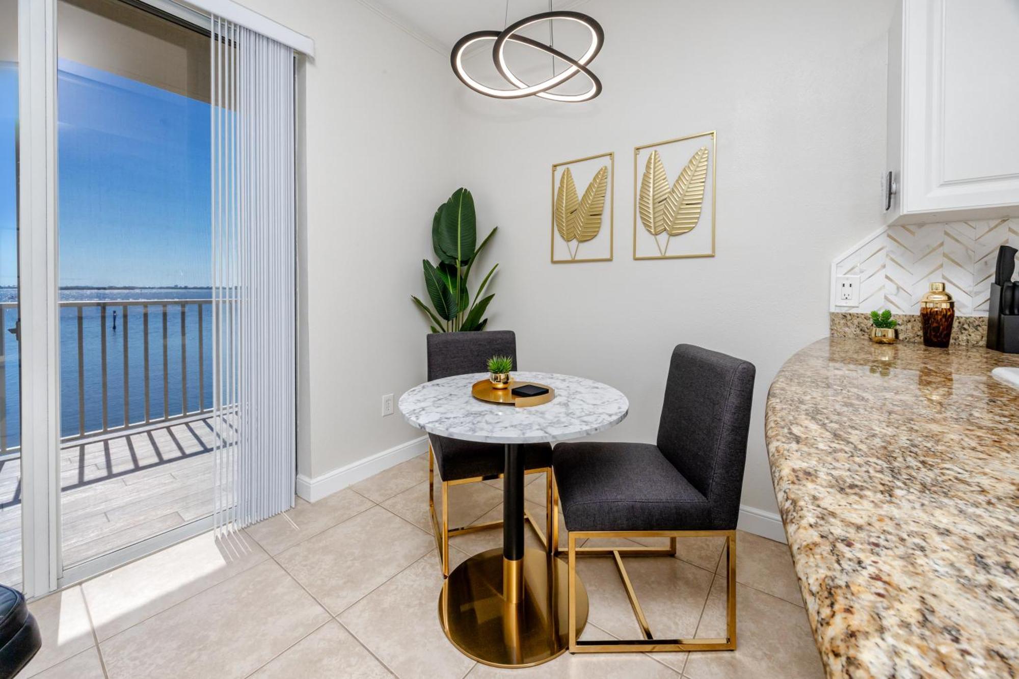 Elegant Waterfront Place For Two/Boca Ciega Resort San Petersburgo Exterior foto